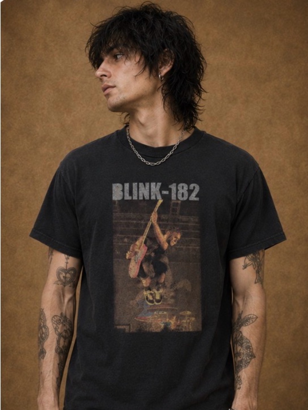 Short Sleeve Graphic Tee - Black